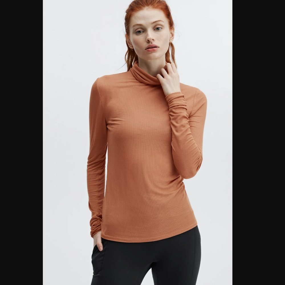 Fabletics Jess Long Sleeve Turtleneck Top M